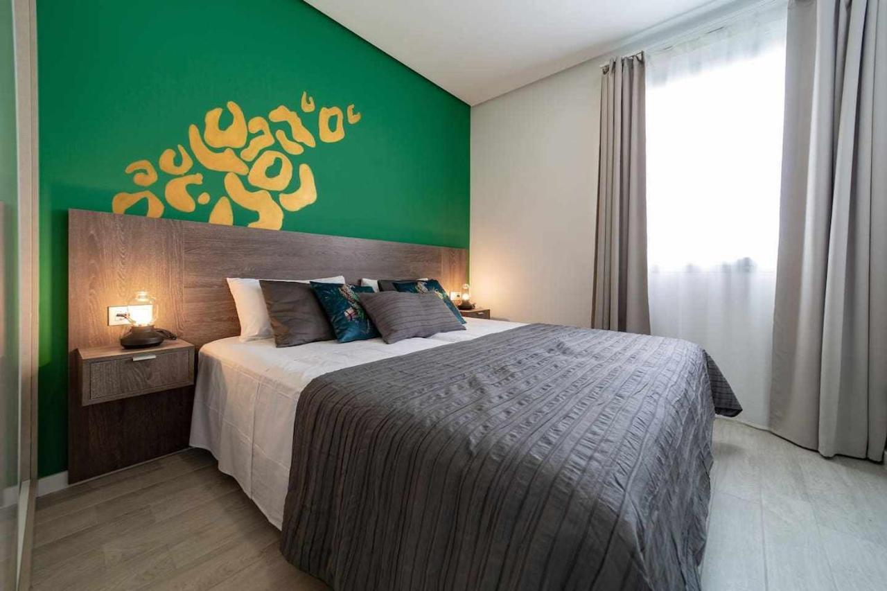 אדחה Ocean Garden Suite 10 Con Jardin Privado מראה חיצוני תמונה